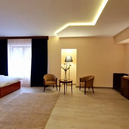 Ararat Hotel Erivan Exterior foto