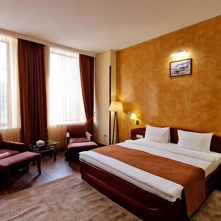 Ararat Hotel Erivan Exterior foto