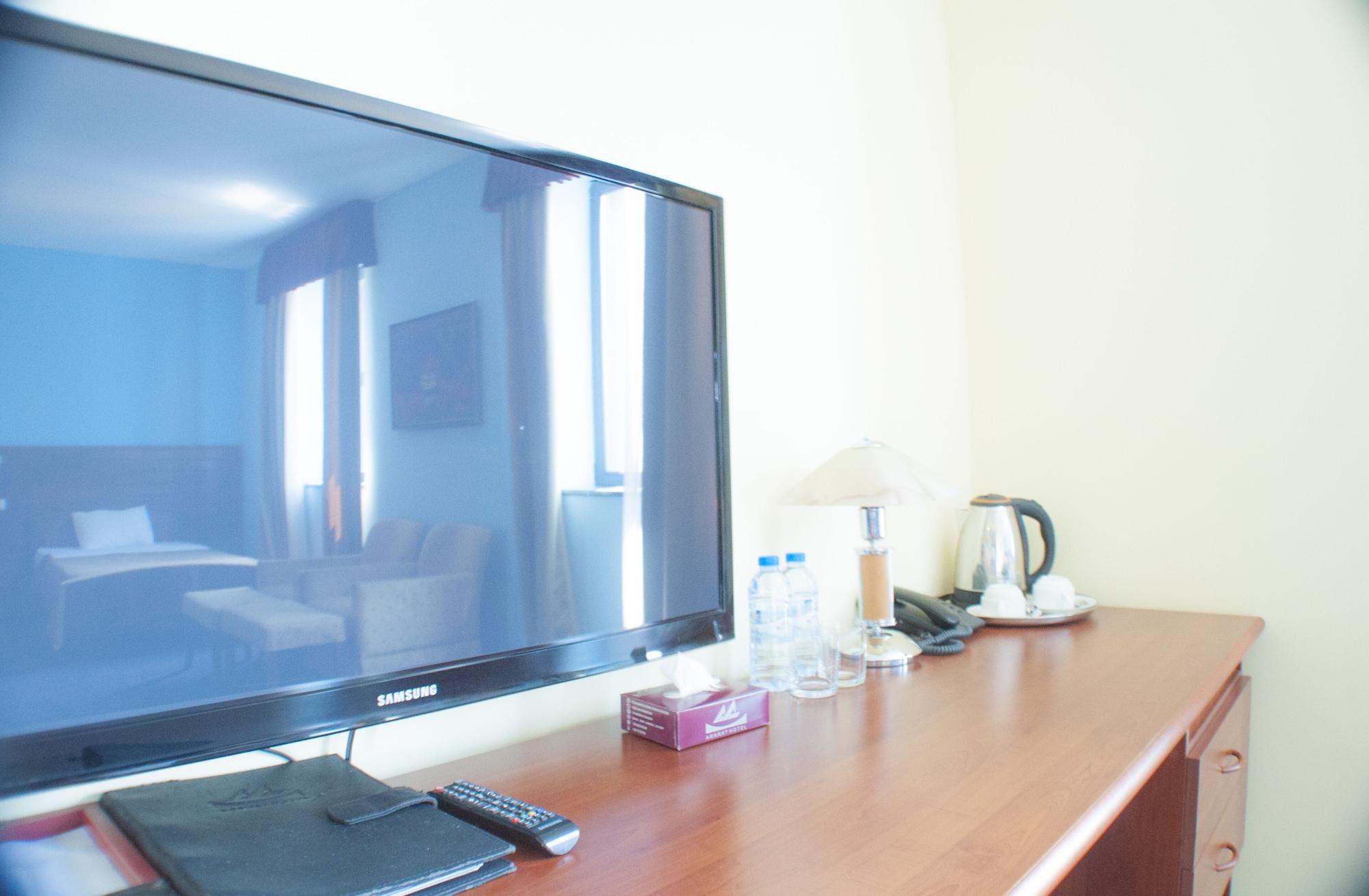 Ararat 4*