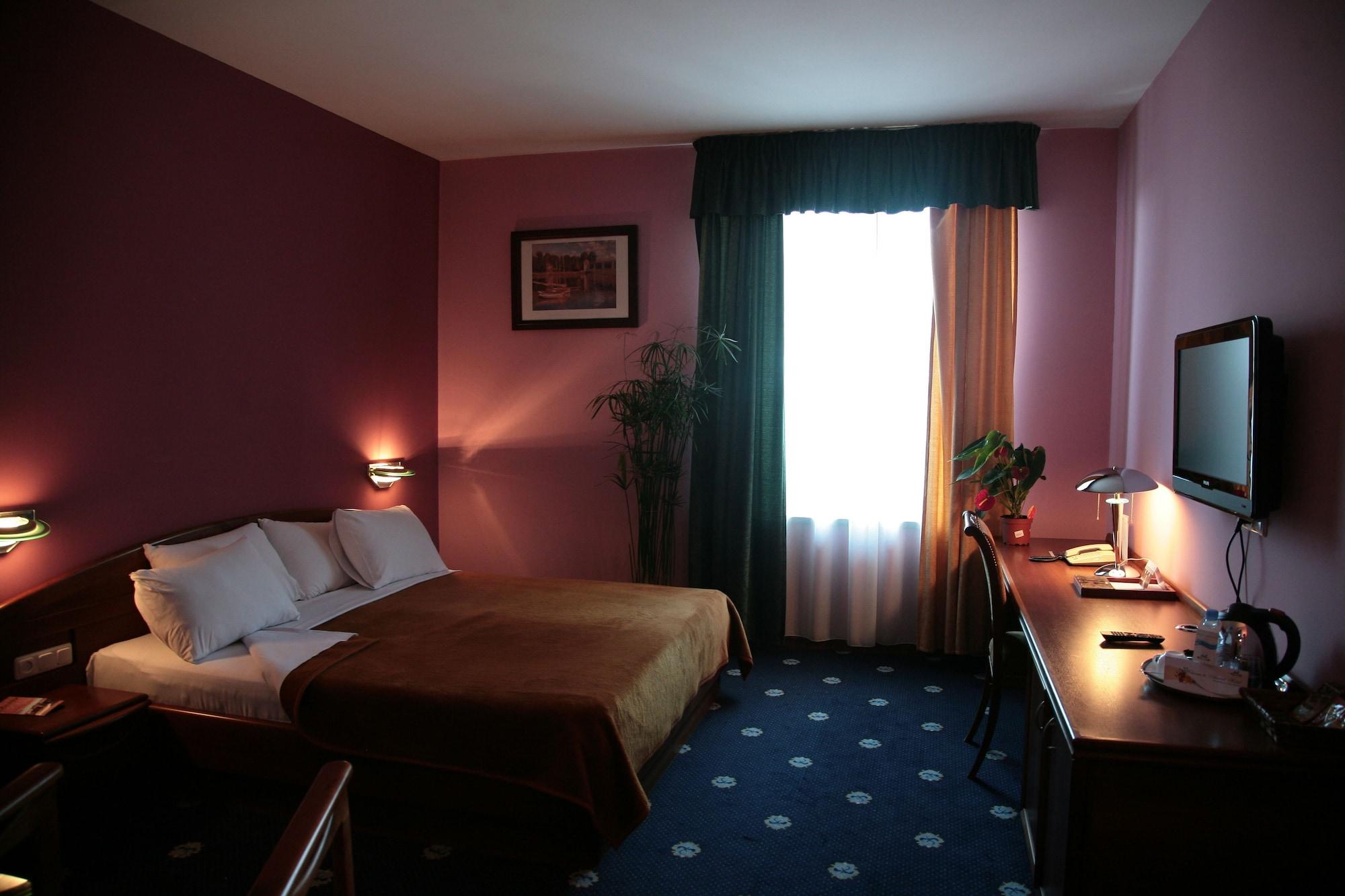Hotel Ararat 4*