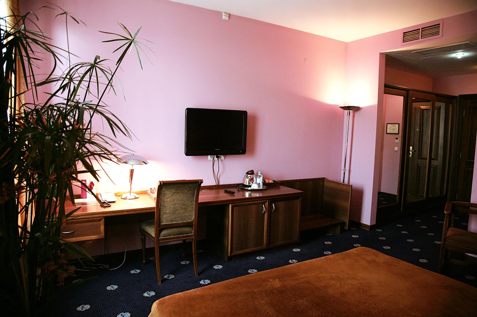 Hotel Ararat 4*