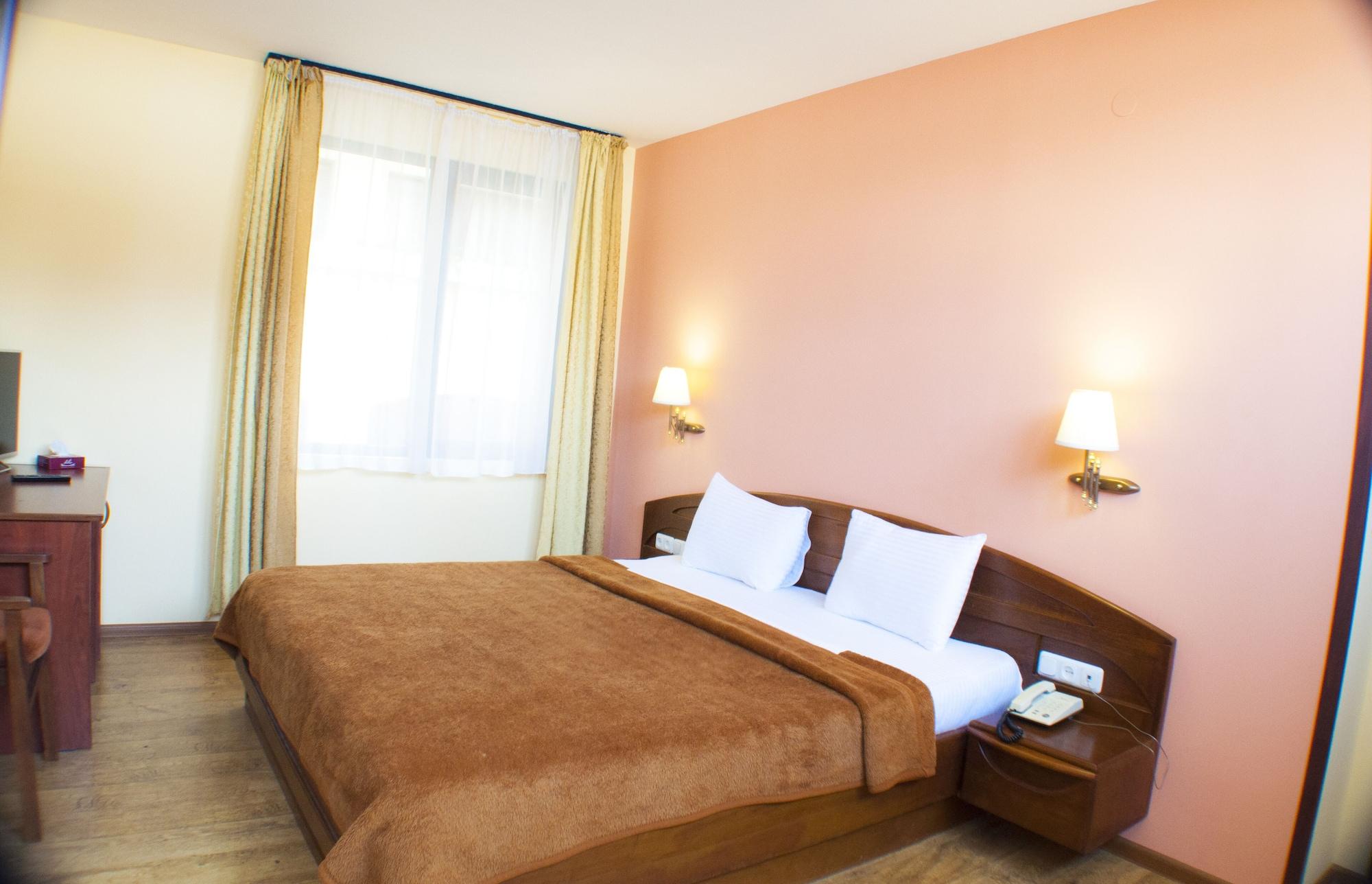 Hotel Ararat 4*
