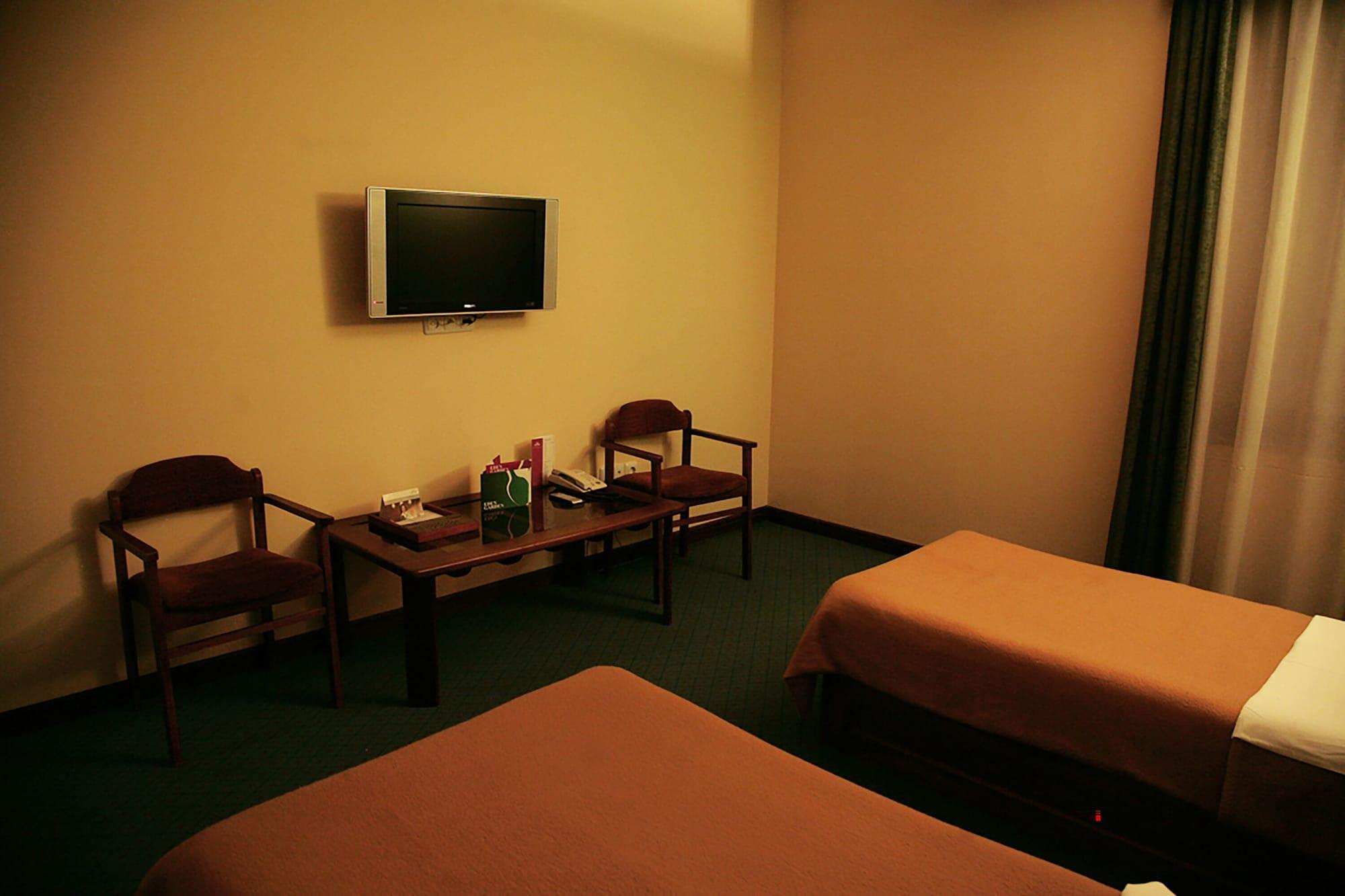 Ararat Hotel 4*