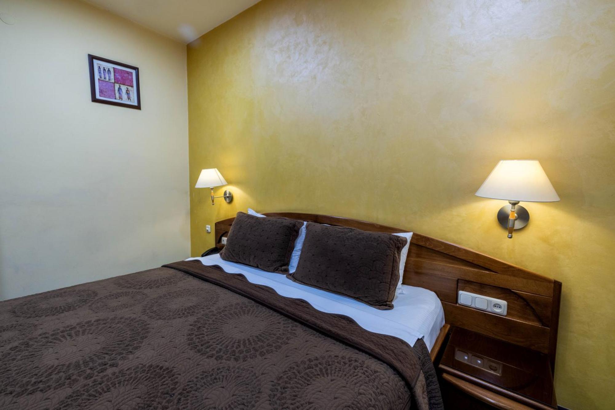 Ararat 4*