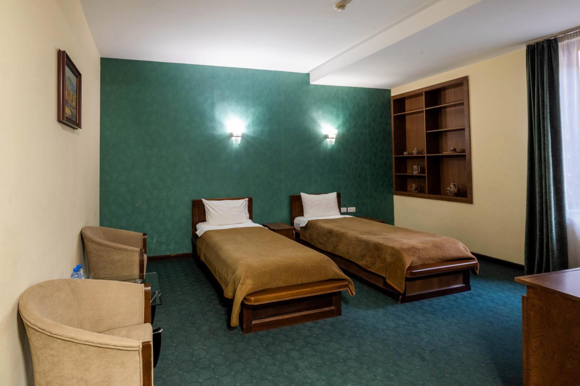 Hotel Ararat