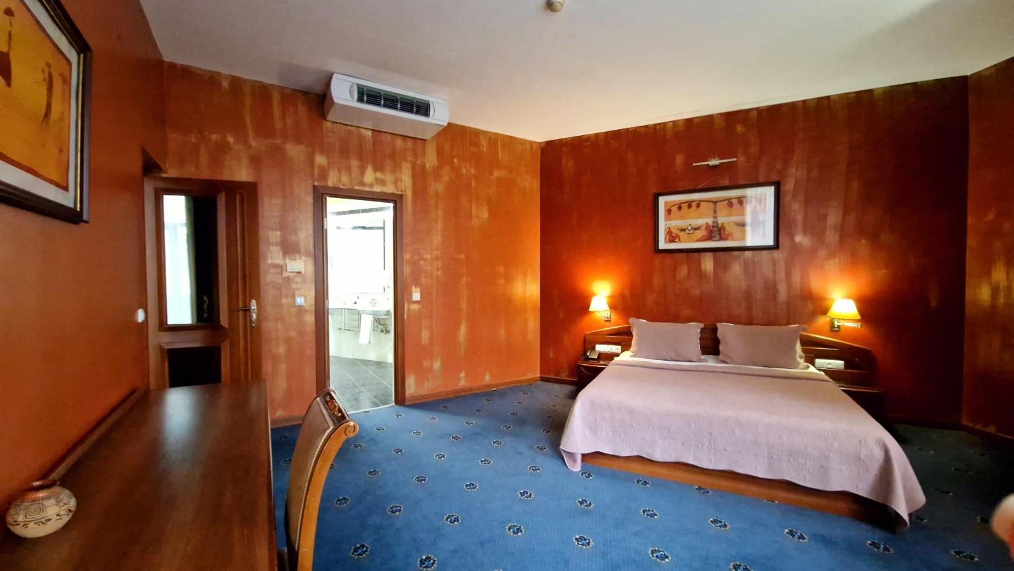 Hotel Ararat 4*